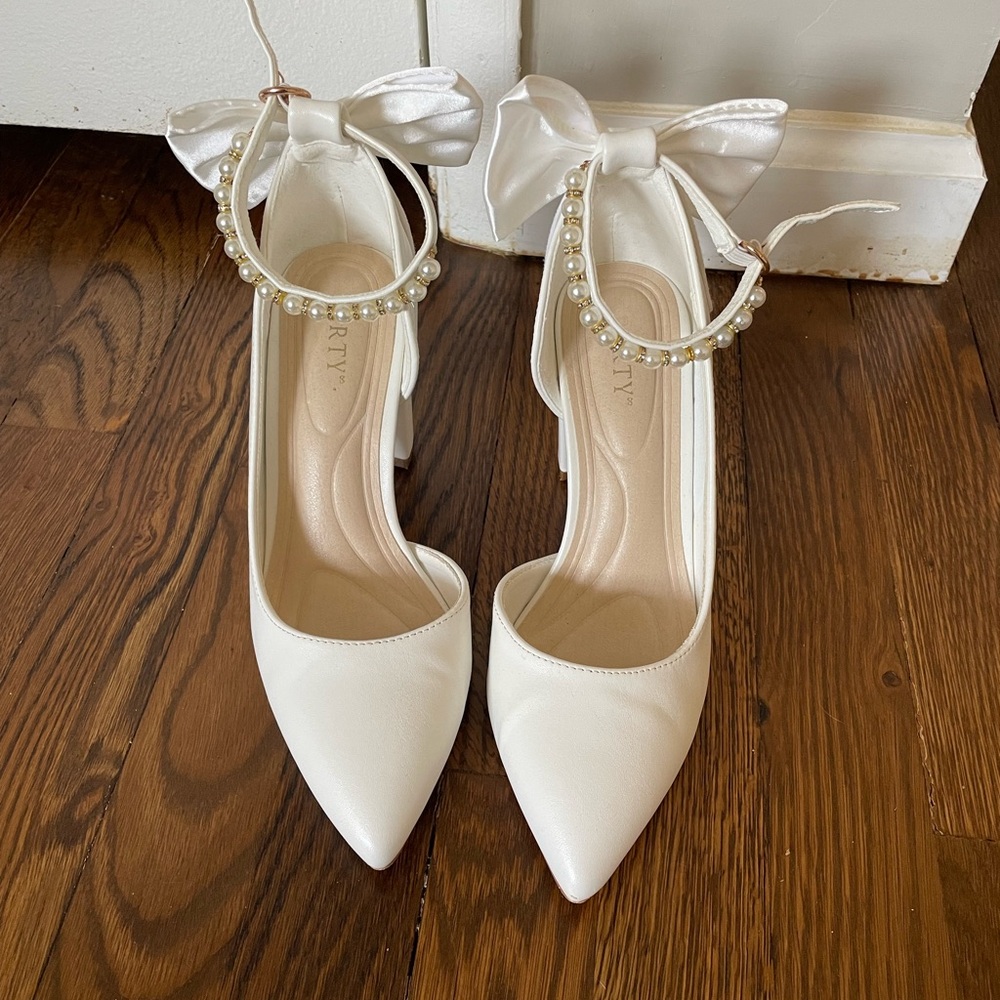 Bridal Women's Shoes with Bow and Pearl Detail